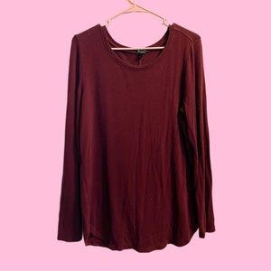 Ann Taylor soft crew neck shirt/sweater maroon